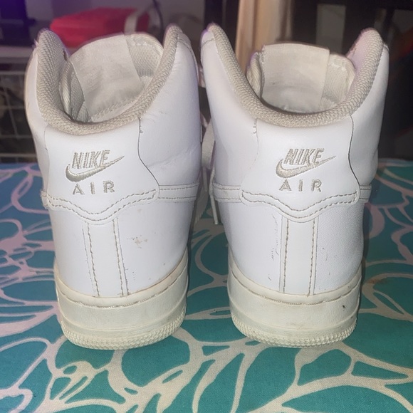 Air Force One Sneakers - Picture 5 of 7